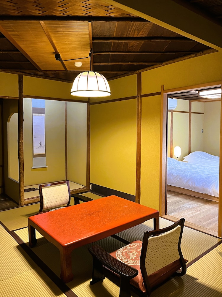 スタンダード ツインルーム 禁煙 客室2 | 茶六別館