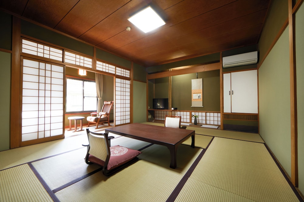 スタンダード ルーム 禁煙 客室12 | 茶六別館