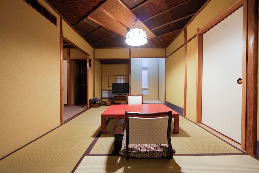 スタンダード ツインルーム 禁煙 客室1 | 茶六別館