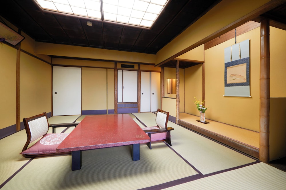 スタンダード ルーム 禁煙 客室3 | 茶六別館