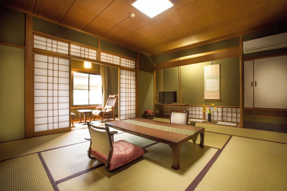 スタンダード ルーム 禁煙 客室7 | 茶六別館