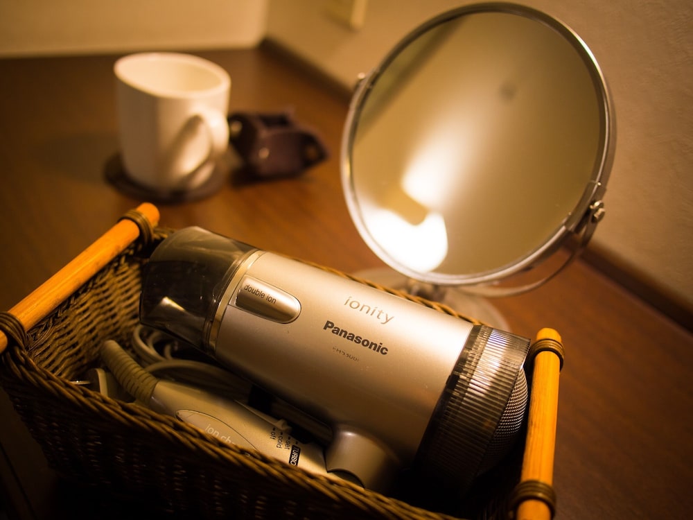 セミダブルルーム 禁煙 客室の設備とサービス0 | スーパーホテル 八戸長横町