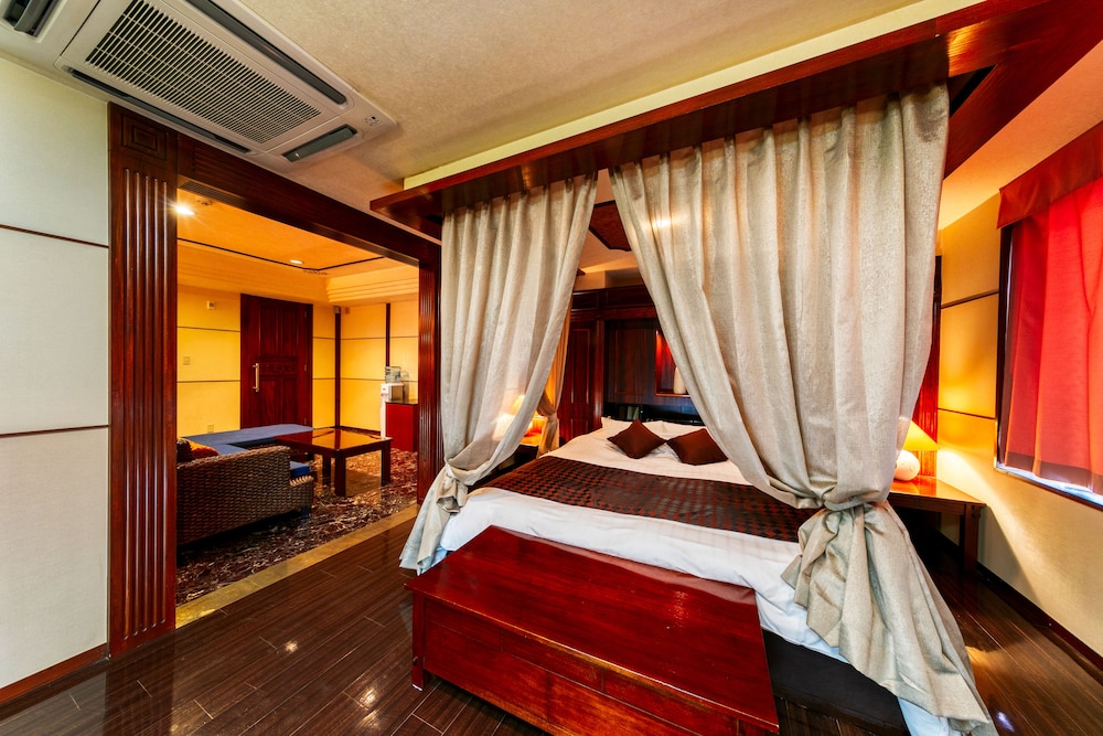 デラックス ダブルルーム 客室4 | ホテルロータス大津店 - 大人限定