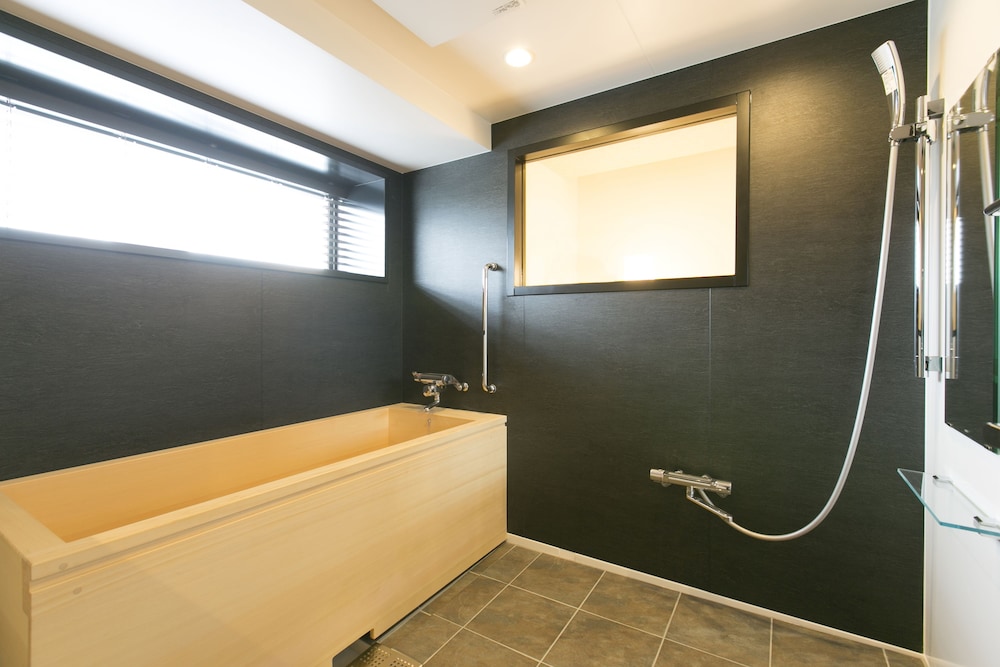 プレミアムスイート　5名まで　禁煙 バスルーム1 | HOTEL KADO GOSHO‐MINAMI KYOTO