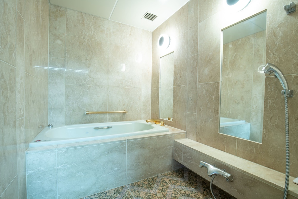 [禁煙] 洋室ラグジュアリーツイン バスルーム0 | レンブラントプレミアム富士御殿場