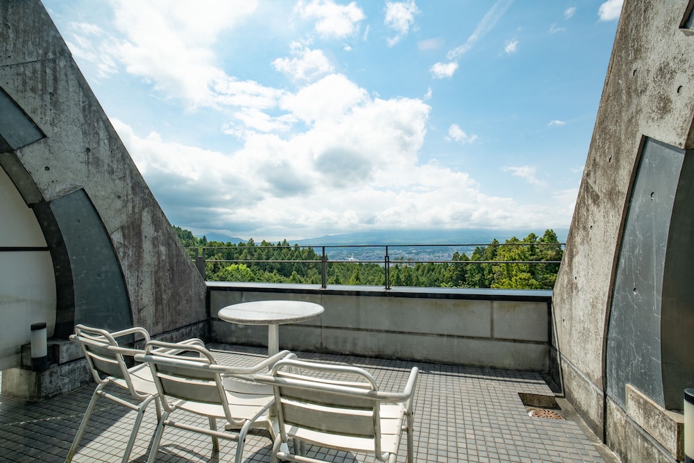 [禁煙] 和洋室ダブル(富士山ビュー) バルコニー0 | レンブラントプレミアム富士御殿場