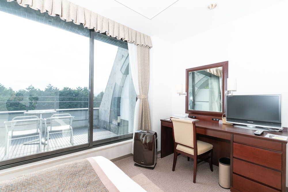 [禁煙] 洋室スーペリアツイン (富士山ビュー) 客室1 | レンブラントプレミアム富士御殿場