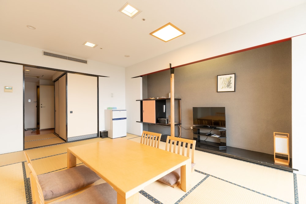 [禁煙] 和室スーペリア(富士山ビュー) 客室1 | レンブラントプレミアム富士御殿場