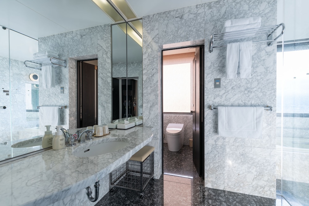 [禁煙] 洋室スイートルーム(富士山ビュー) バスルーム0 | レンブラントプレミアム富士御殿場