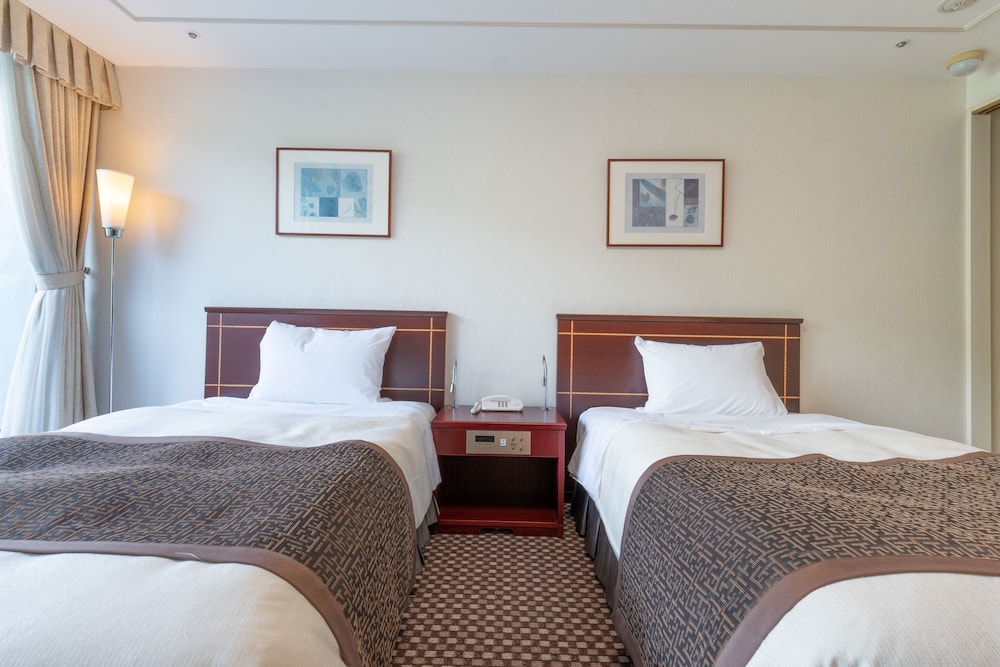 [禁煙] 洋室スタンダードツイン (35 sqm) 客室2 | レンブラントプレミアム富士御殿場