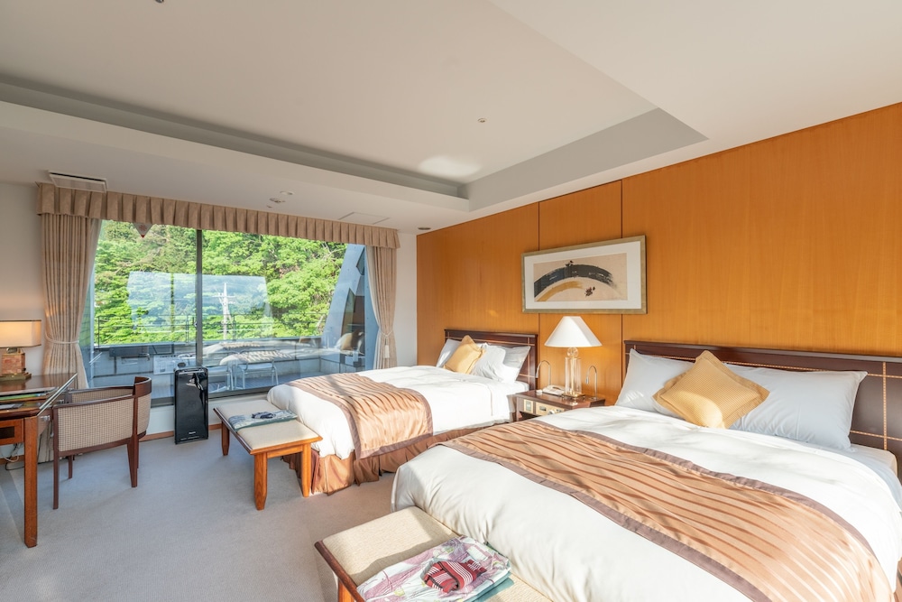 [禁煙] 洋室メジャースイート(富士山ビュー) | レンブラントプレミアム富士御殿場