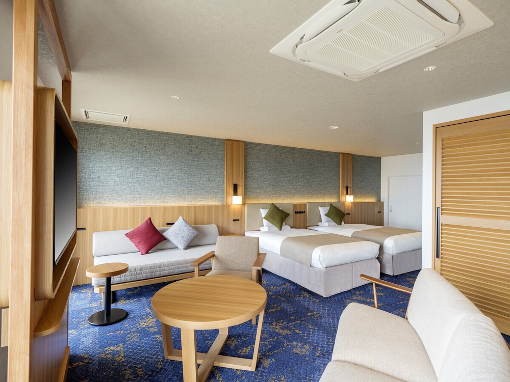 【3名〜4名利用】デラックス ファミリールーム (パノラマビュー)/ バス・トイレ付 客室0 | 亀の井ホテル 熱海