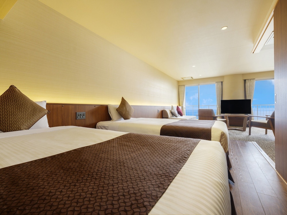 [1名〜2名利用] パノラマオーシャンビュー　スーペリアフォース 客室1 | 亀の井ホテル 熱海