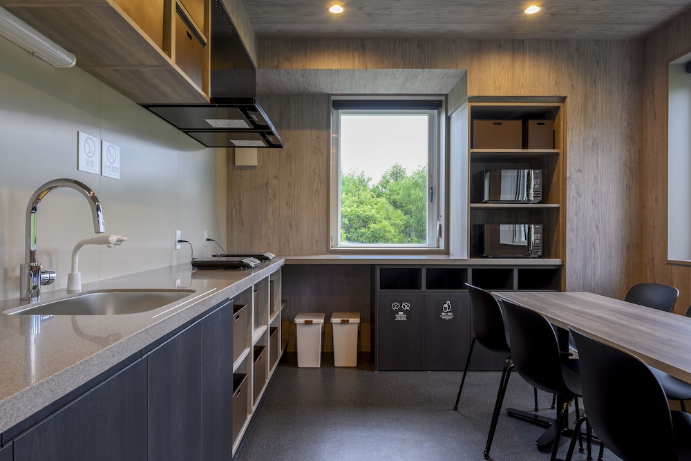 ツインルーム 共用キッチン0 | ミッドタウン ニセコ