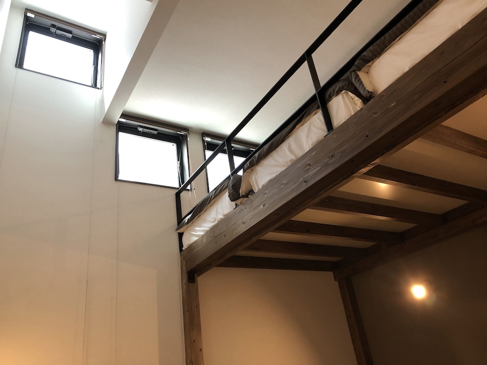 ファミリー ロフト ベッド (複数台) 客室14 | ホテル東興 博多 祇園