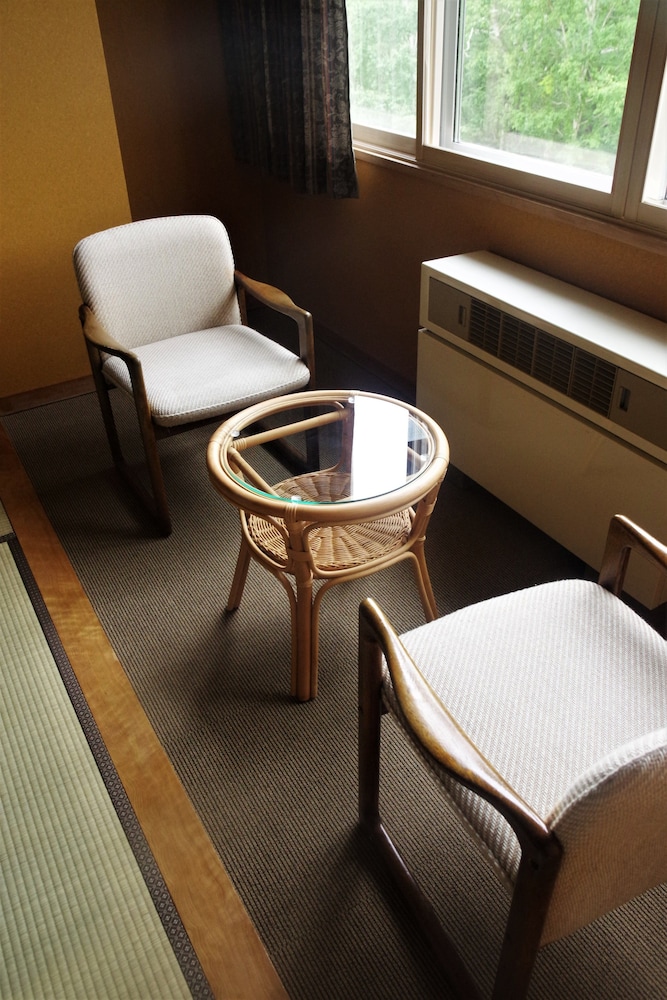 和室10畳　眺望あり 客室2 | ケイズハウス北海道旭岳温泉