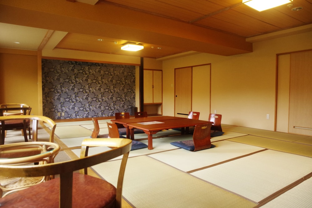 和室20畳　眺望あり 客室1 | ケイズハウス北海道旭岳温泉