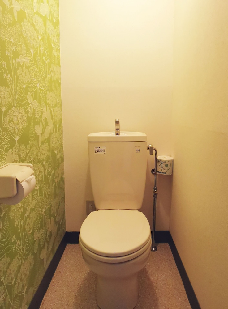 ツインルーム トイレ付 バスルーム0 | ケイズハウス北海道旭岳温泉