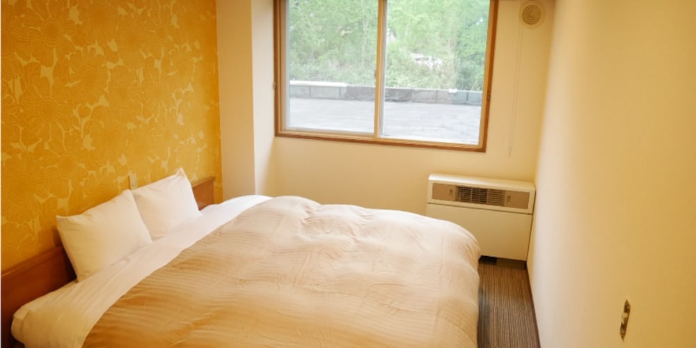 ダブルルーム　トイレ付 | ケイズハウス北海道旭岳温泉