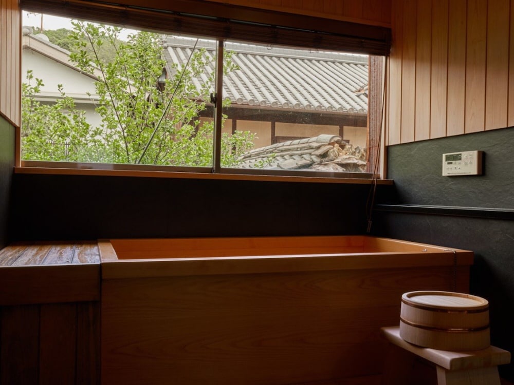 VMGデラックス 禁煙 バスルーム0 | NIPPONIA HOTEL Takehara Saltworks Town