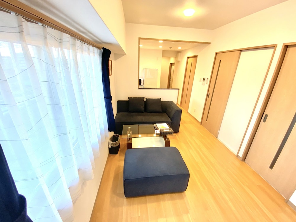 デラックス ルーム ダブルベッド 2 台 客室6 | M's Stay Okinawa