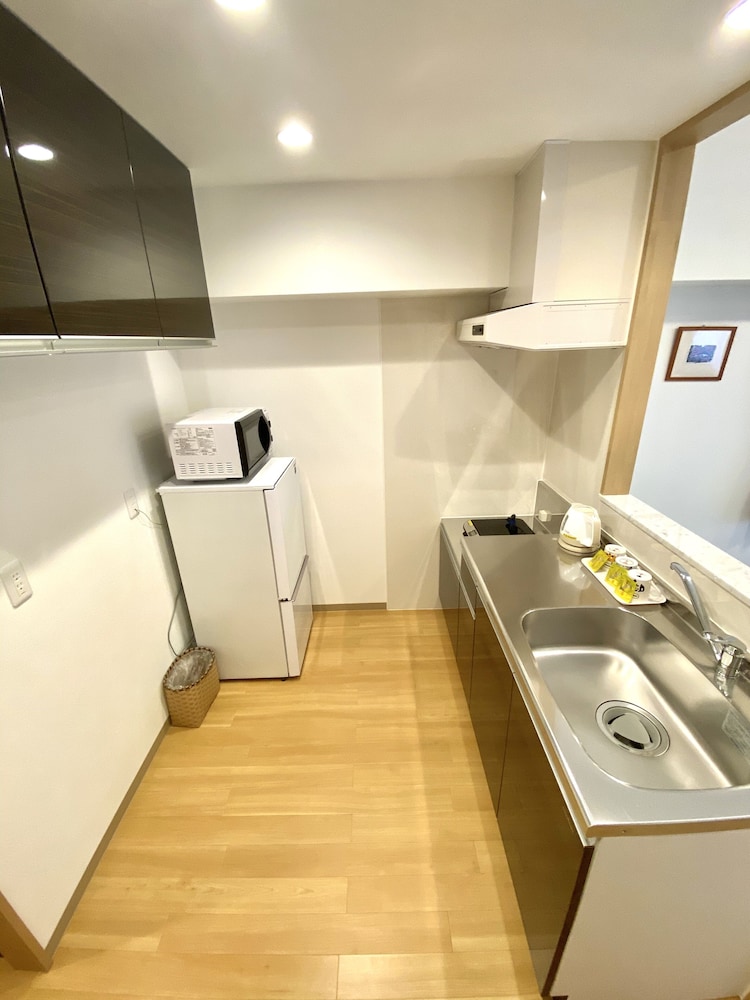 コンフォート ツインルーム ベッド (複数台) 専用キッチン0 | M's Stay Okinawa