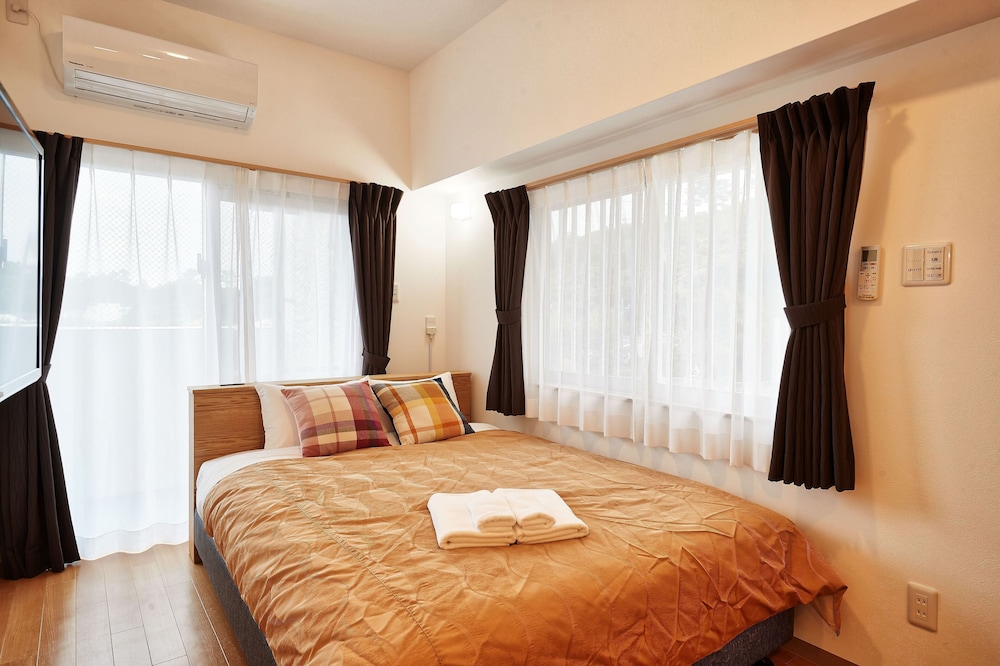 ベーシック スタジオ ダブルベッド 1 台 客室4 | M's Stay Okinawa