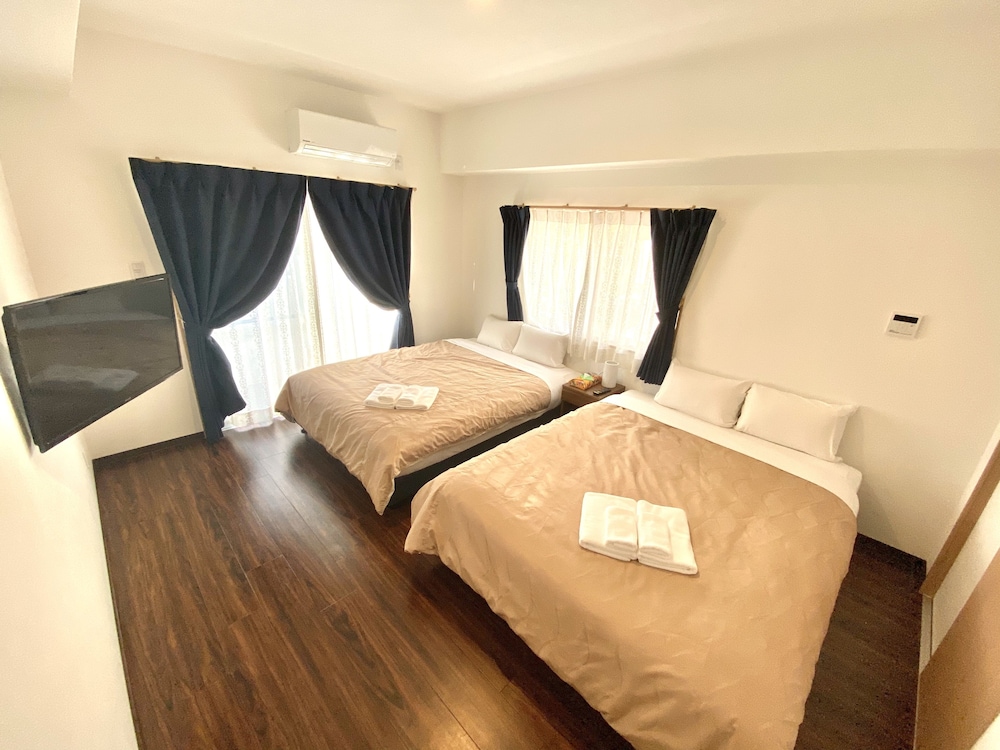 ロイヤル アパートメント 客室1 | M's Stay Okinawa