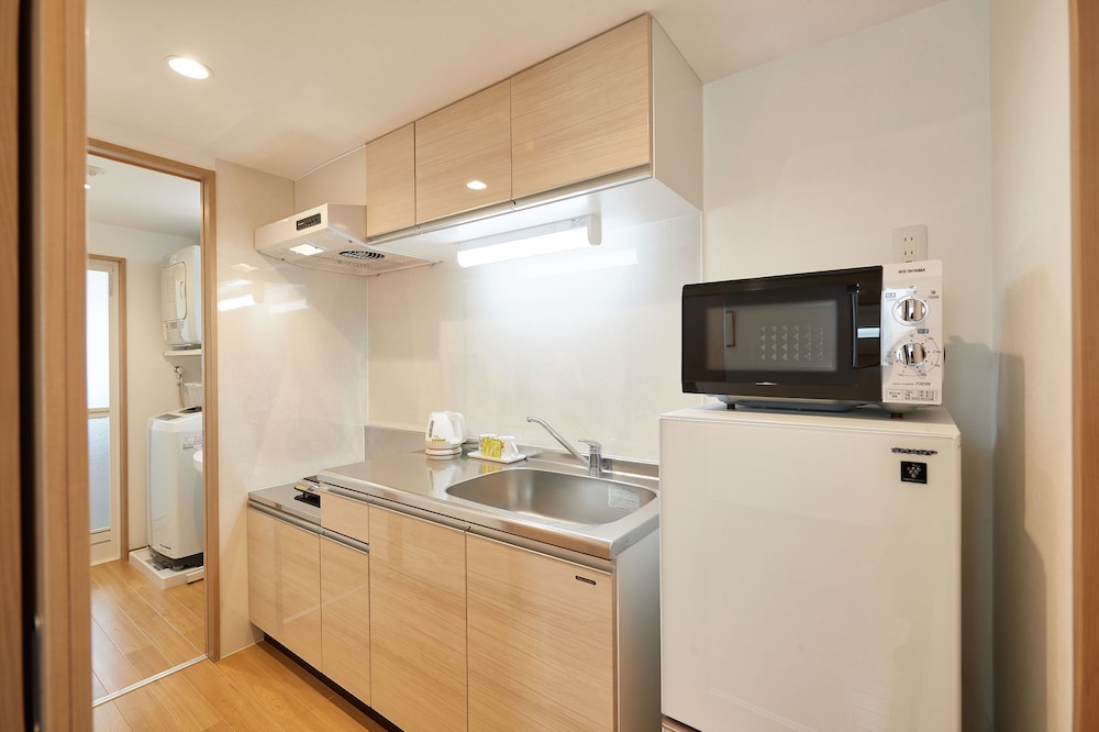 スタンダード ルーム 専用キッチン1 | M's Stay Okinawa