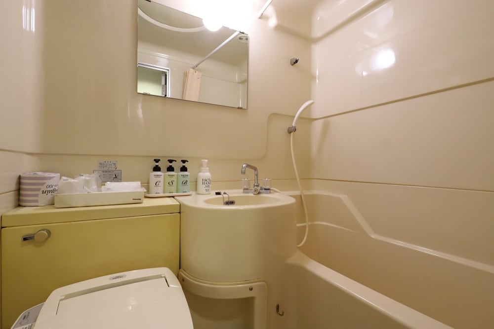 セミダブルルーム（禁煙） バスルーム0 | スマイルホテル名古屋新幹線口