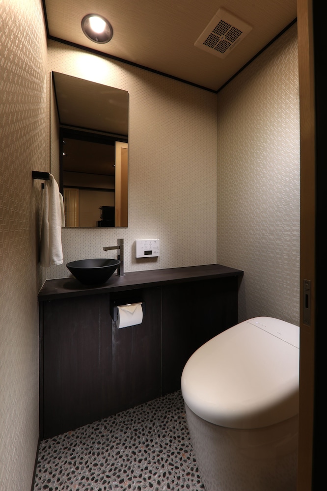 京町家一棟貸し バスルーム4 | 奏 京都八条口