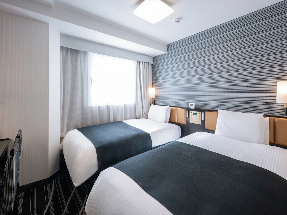 スタンダード ツインルーム 禁煙 | アパホテル〈山手大塚駅前タワー〉