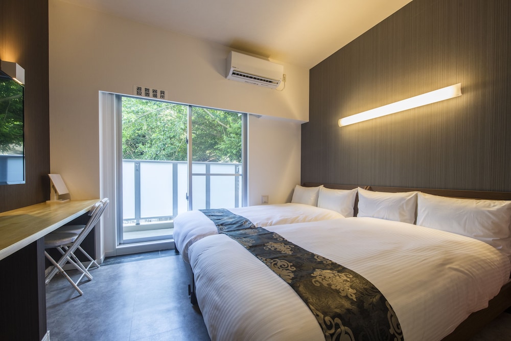 スタンダードダブルルーム バリアフリー 客室2 | ホテル アーバンシー 2 松尾