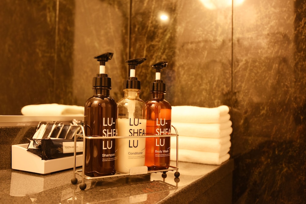 デラックス ツインルーム バスルームの設備0 | ほとりのホテル Ban