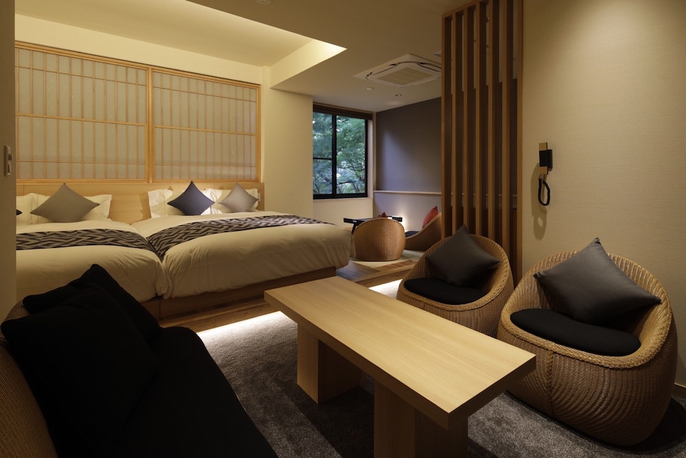 和洋クイーンツイン すき焼きディナー込 禁煙 客室2 | センチュリオン箱根 別邸