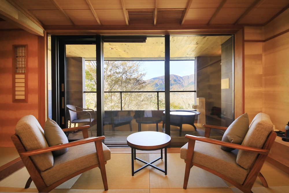 和ツインルーム 客室露天風呂付き すき焼きディナー込 禁煙 客室2 | センチュリオン箱根 別邸