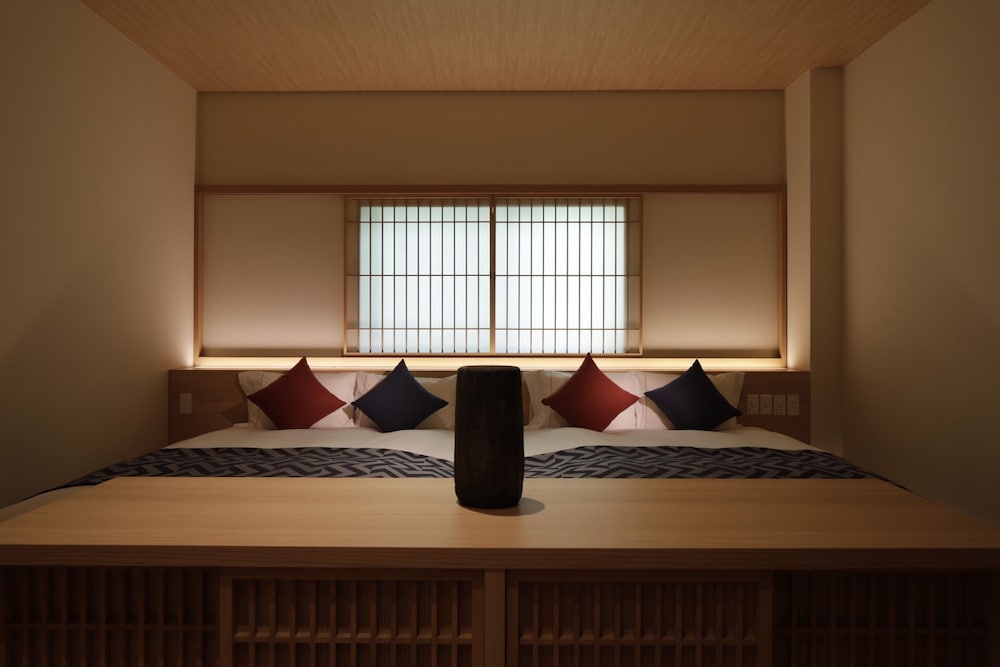 和洋クイーンツイン すき焼きディナー込 禁煙 | センチュリオン箱根 別邸