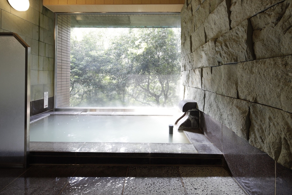 温泉2 | センチュリオン箱根 別邸
