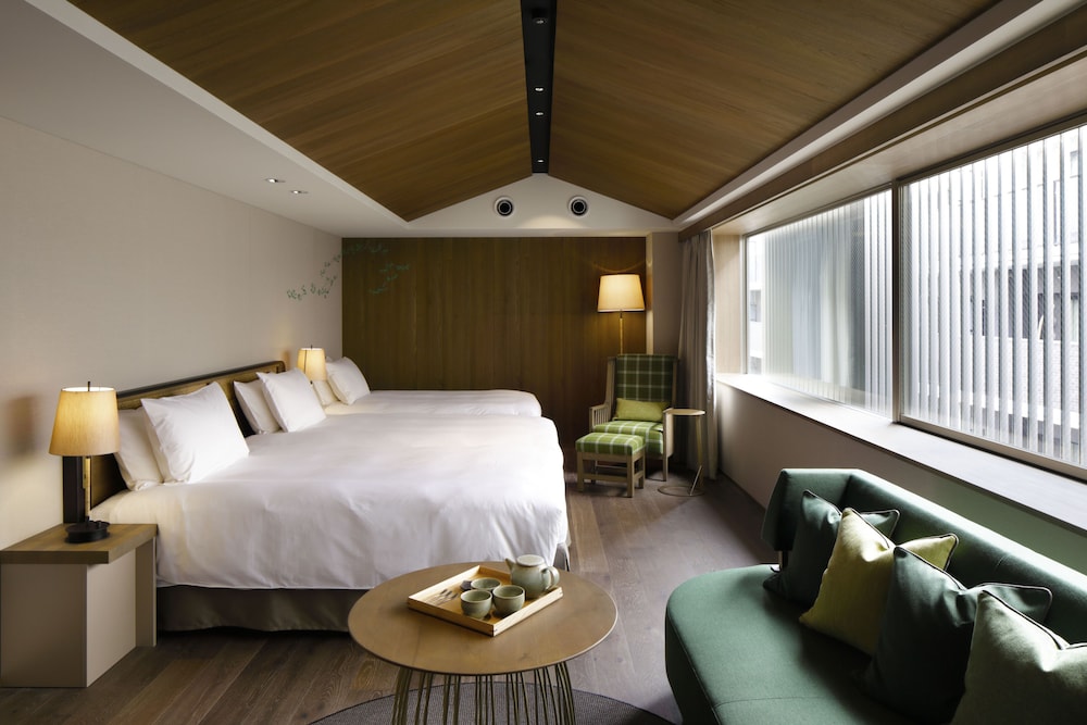 デラックスコーナーツイン 3人部屋 禁煙(ラウンジ利用対象) | GOOD NATURE HOTEL KYOTO