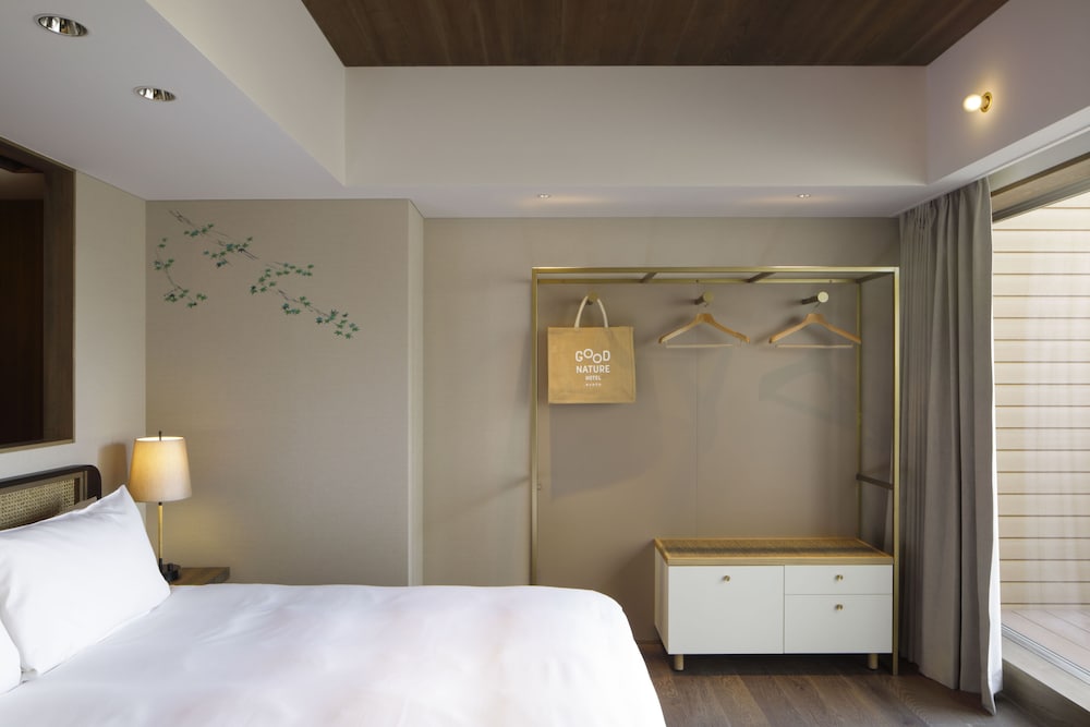 ガーデンビューテラスダブル 禁煙(ラウンジ利用対象) 客室2 | GOOD NATURE HOTEL KYOTO