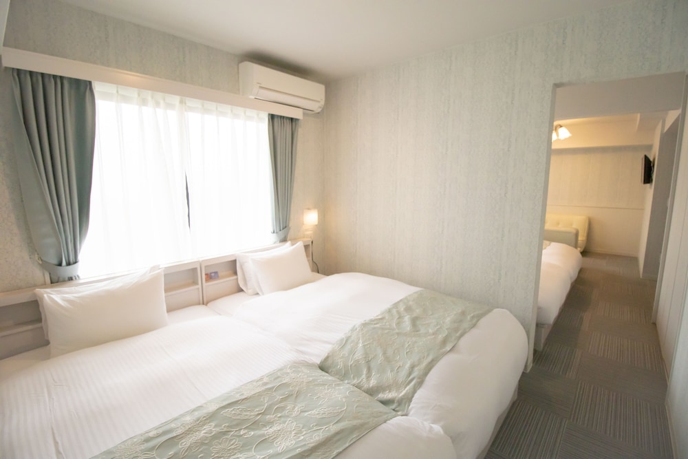 スーペリア スイート 客室7 | Framboise KYOTO Hotel de charme