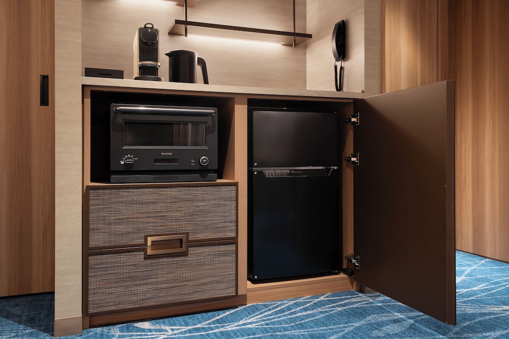 [2025リニューアル]クラブエグゼクティブツインルーム 禁煙 電子レンジ0 | 沖縄ハーバービューホテル