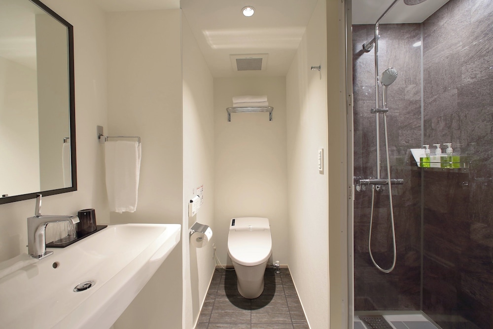 スーペリアツイン, 和室 バスルームのシャワー0 | オリエンタルホテル京都 六条