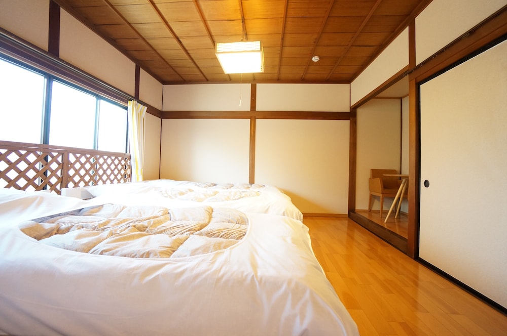 客室1 | Rainbow Takayama Private House