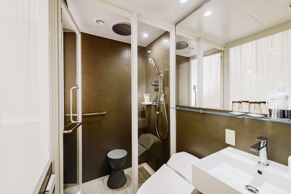 ダブルルーム バスルーム0 | レムプラス銀座