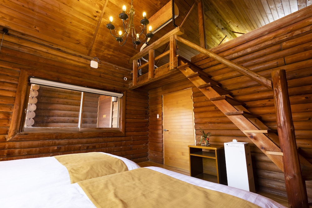 丸太コテージ禁煙 客室1 | 五島コンカナ王国ワイナリー & リゾート