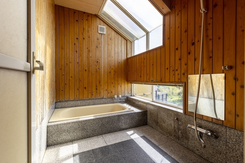 洋風コテージ禁煙 バスルーム0 | 五島コンカナ王国ワイナリー & リゾート