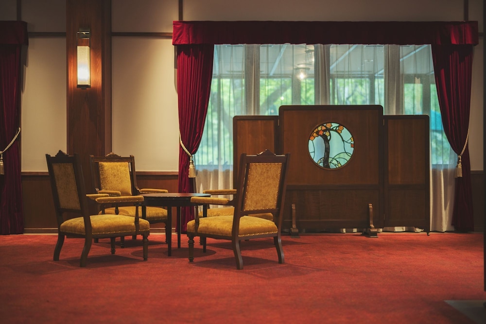 ロビー1 | 万平ホテル