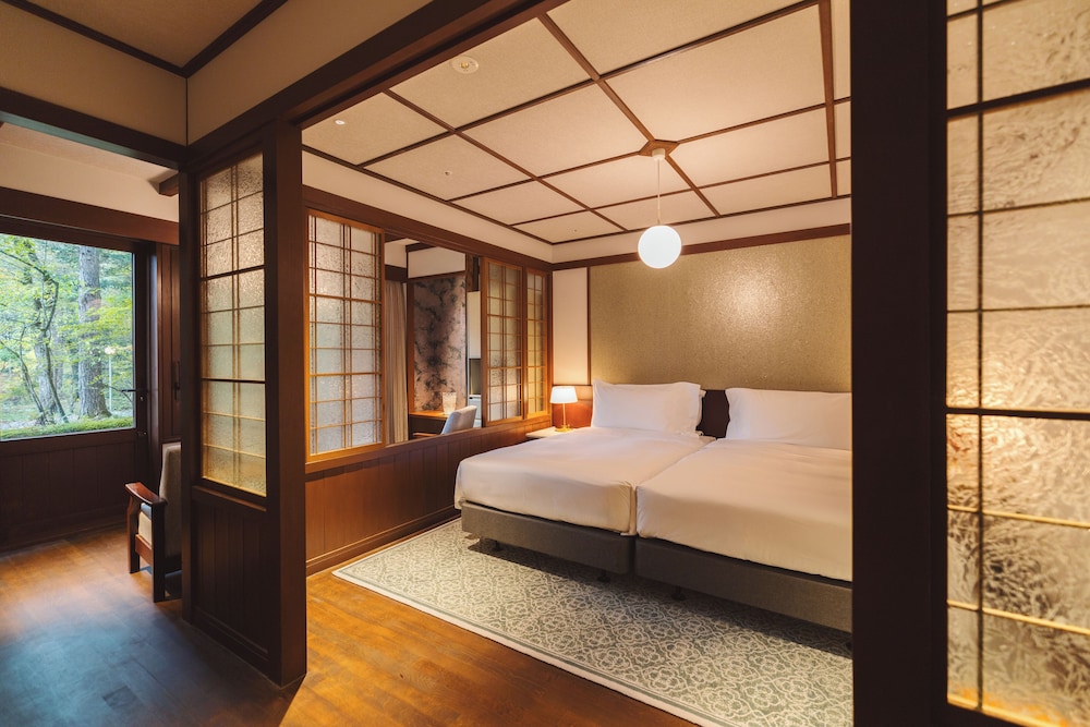 クラシック ツインルーム 客室2 | 万平ホテル