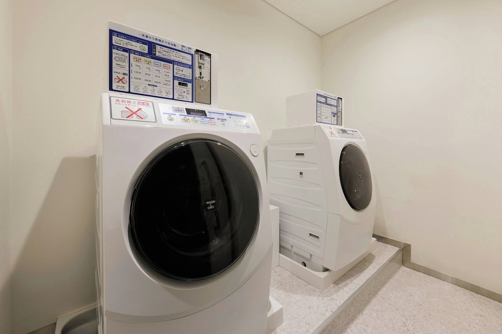 ルーム ダブルベッド 1 台 禁煙 施設内の設備1 | Four Points Flex by Sheraton函館駅